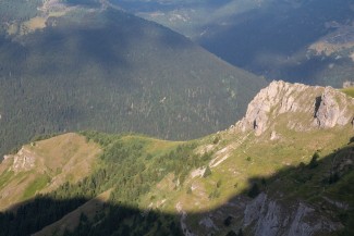 Look from the ridge to part of Gashit primary forest